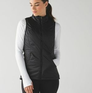 Lululemon Layer up Vest in Black
